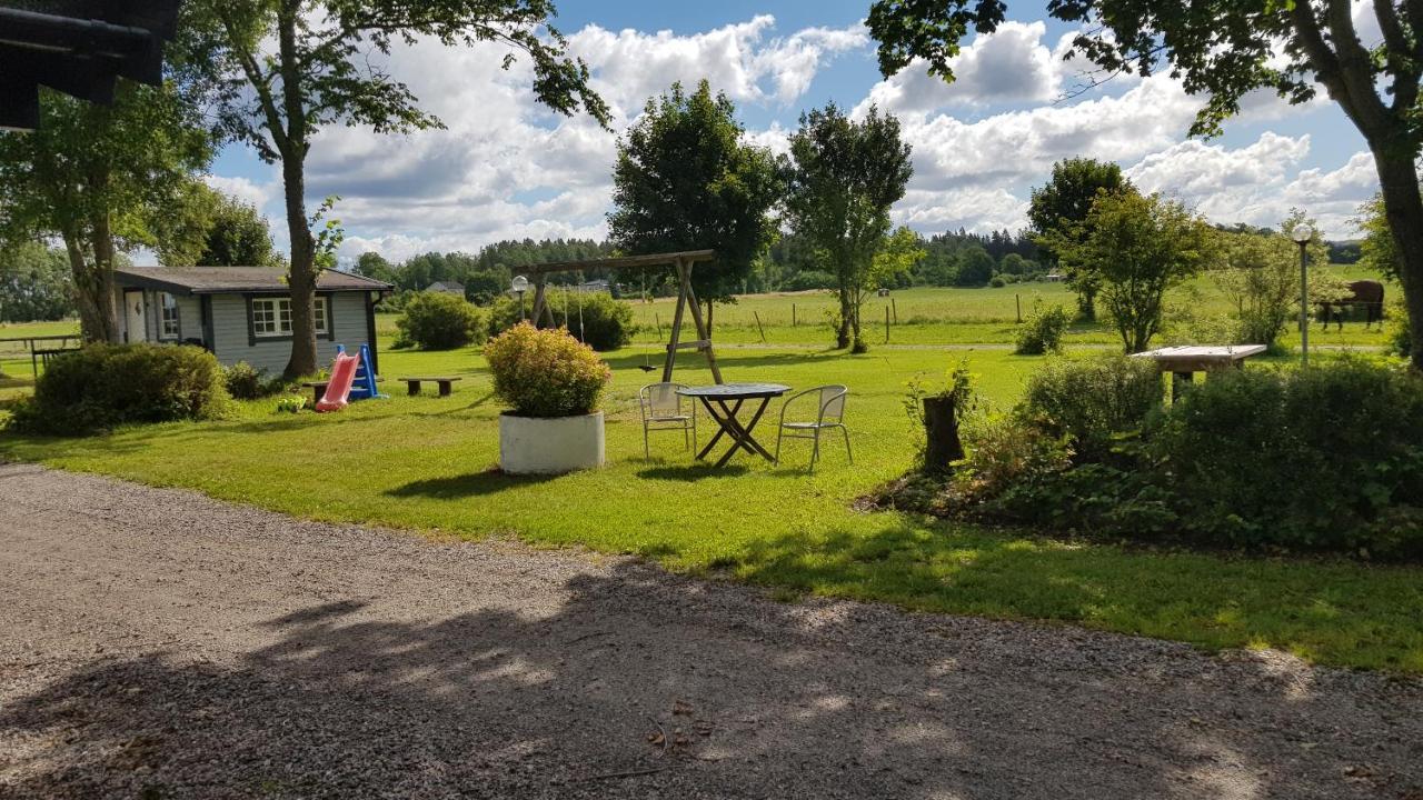 Villa Backgardens Stugby à Axvall Extérieur photo